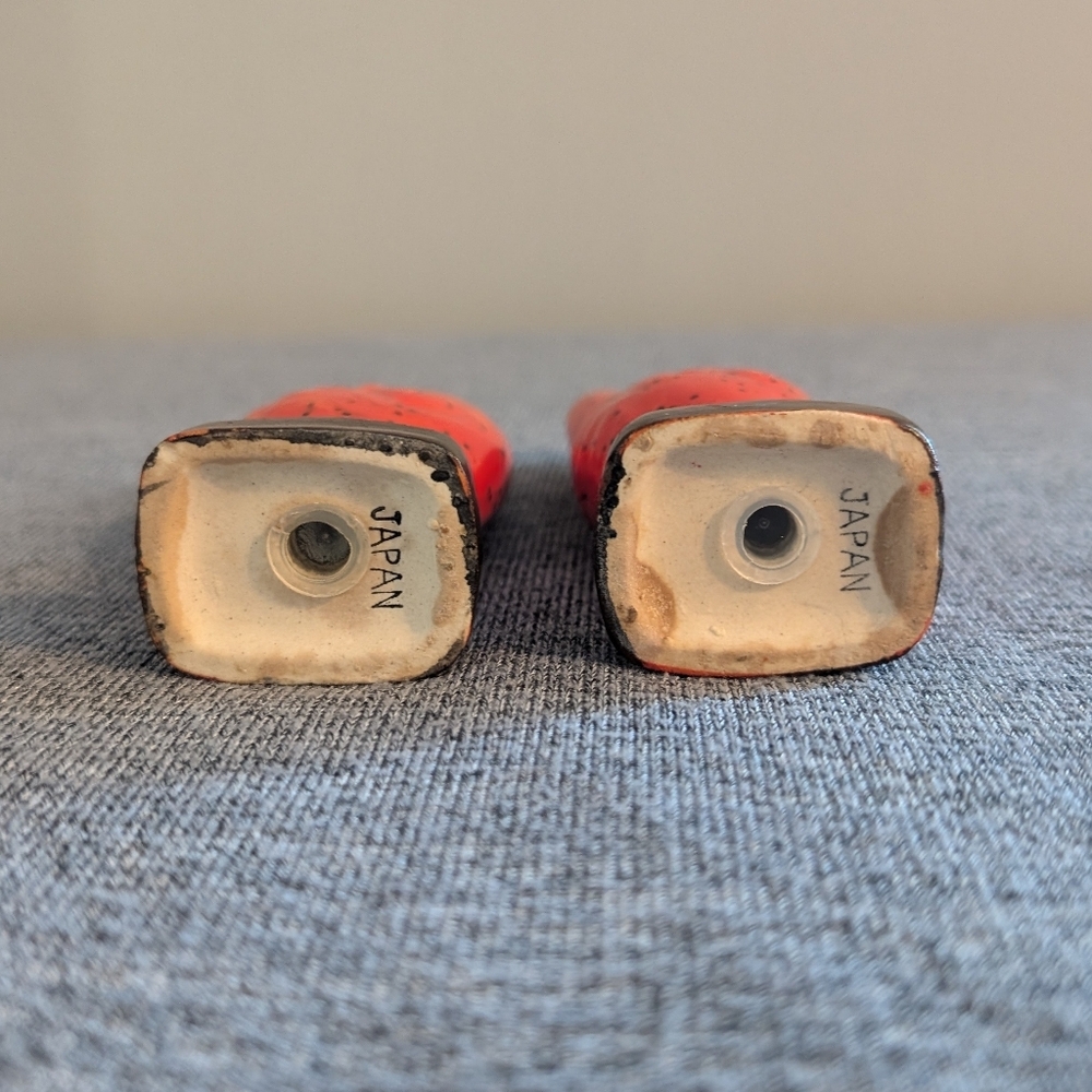 Vintage Syndey Nova Scotia Lobster Claw Salt & Pepper Shakers, Made in Japan - Picture 2 of 3